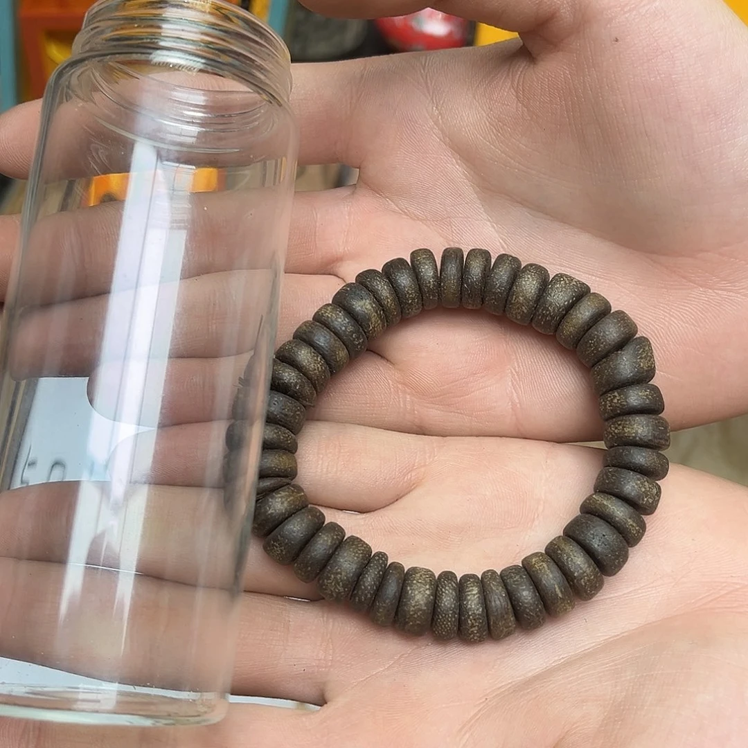 大叶紫檀（黑酸枝木类）