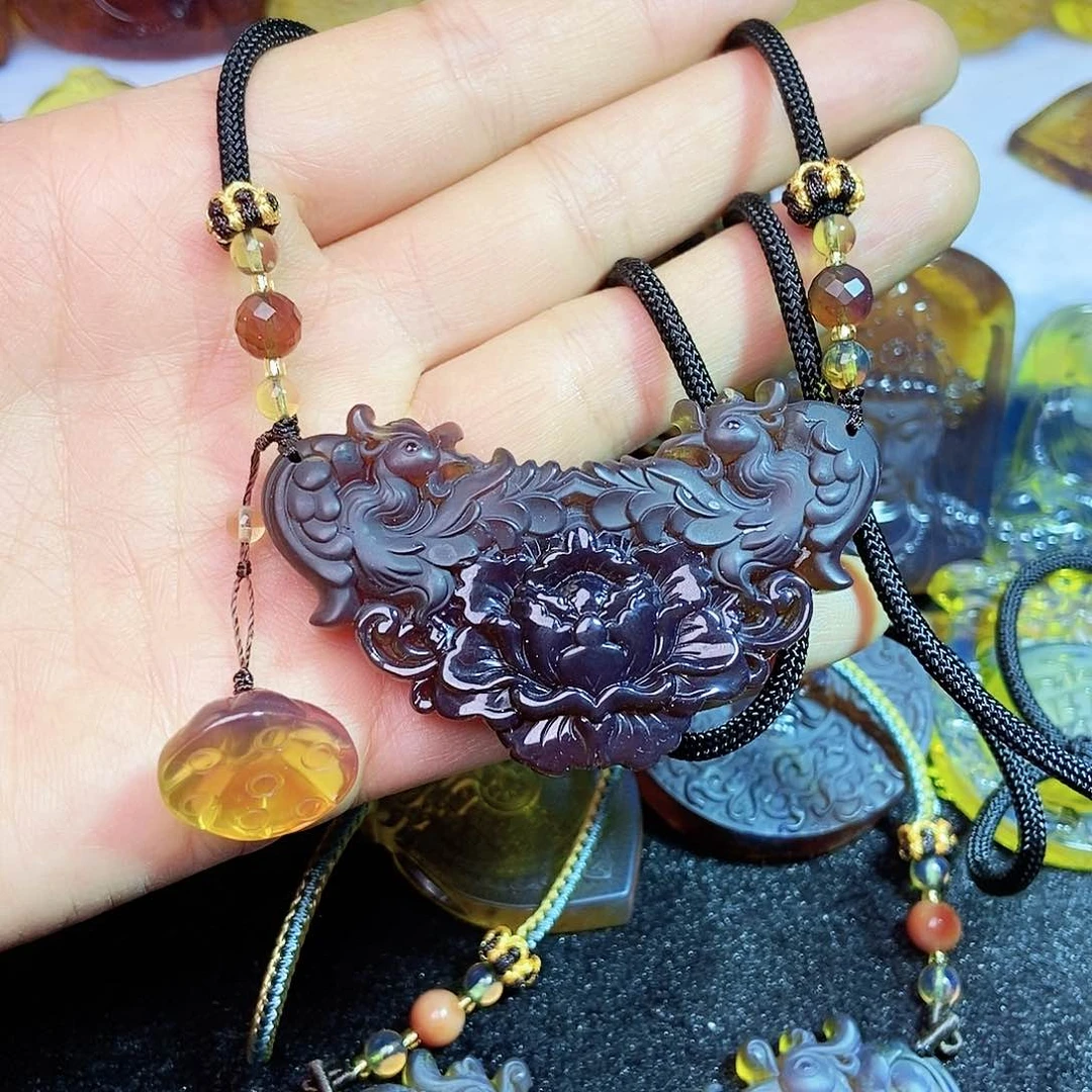 琥珀颈饰未镶嵌凤凰