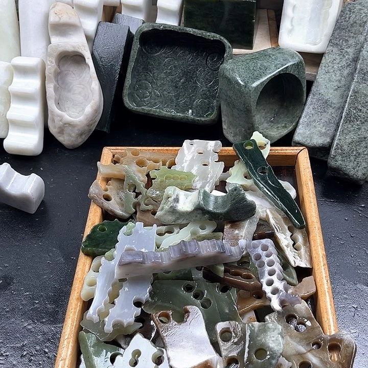 和田玉（糖玉）未镶嵌挂件早***鸭