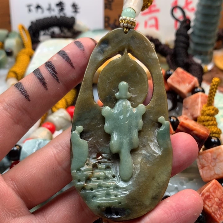 翡翠未镶嵌颈饰保真天然a货翡翠