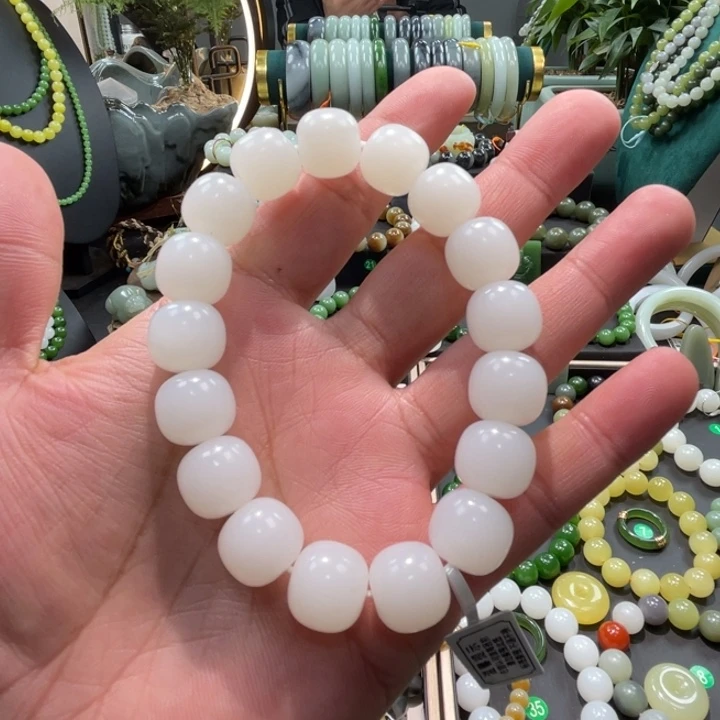 小***&和田玉未镶嵌手串
