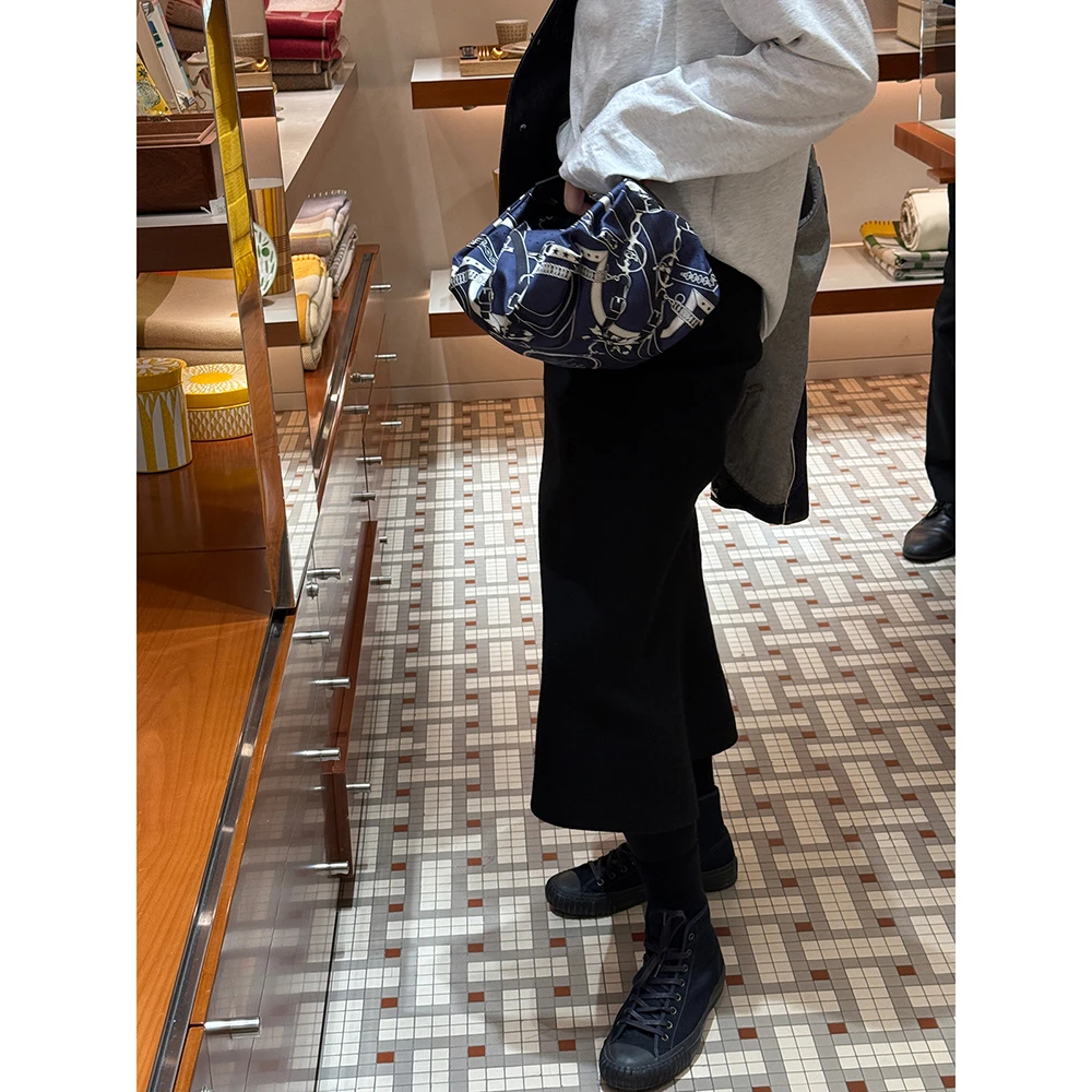 SHIIEELL法式极简羊毛混纺高腰微鱼尾半身裙P3171