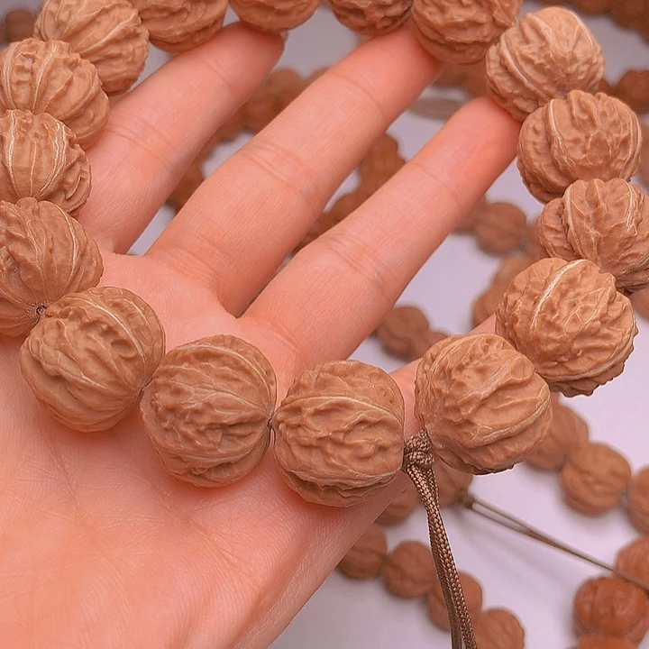 行***1桃核手串核桃手串