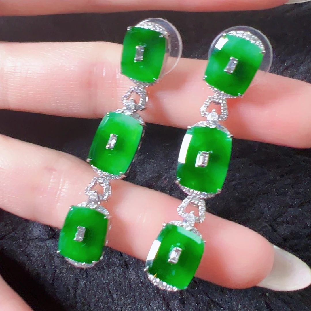 翡翠18K金镶嵌耳饰签收后24小时鉴赏期，过时不退