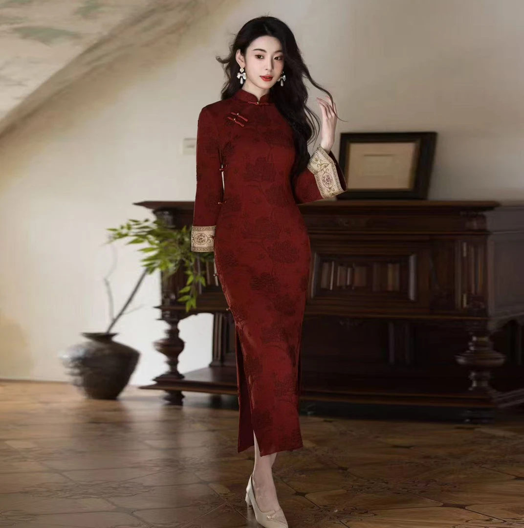 【珠菁】2025秋冬年轻酒红弹力长袖婚宴敬酒复古中国风旗袍显瘦礼服