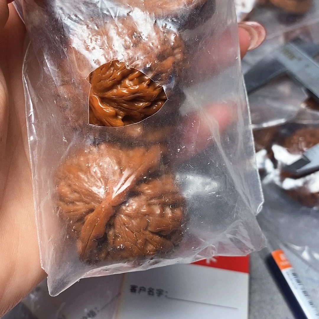 文玩核桃吊坠你**…白狮子