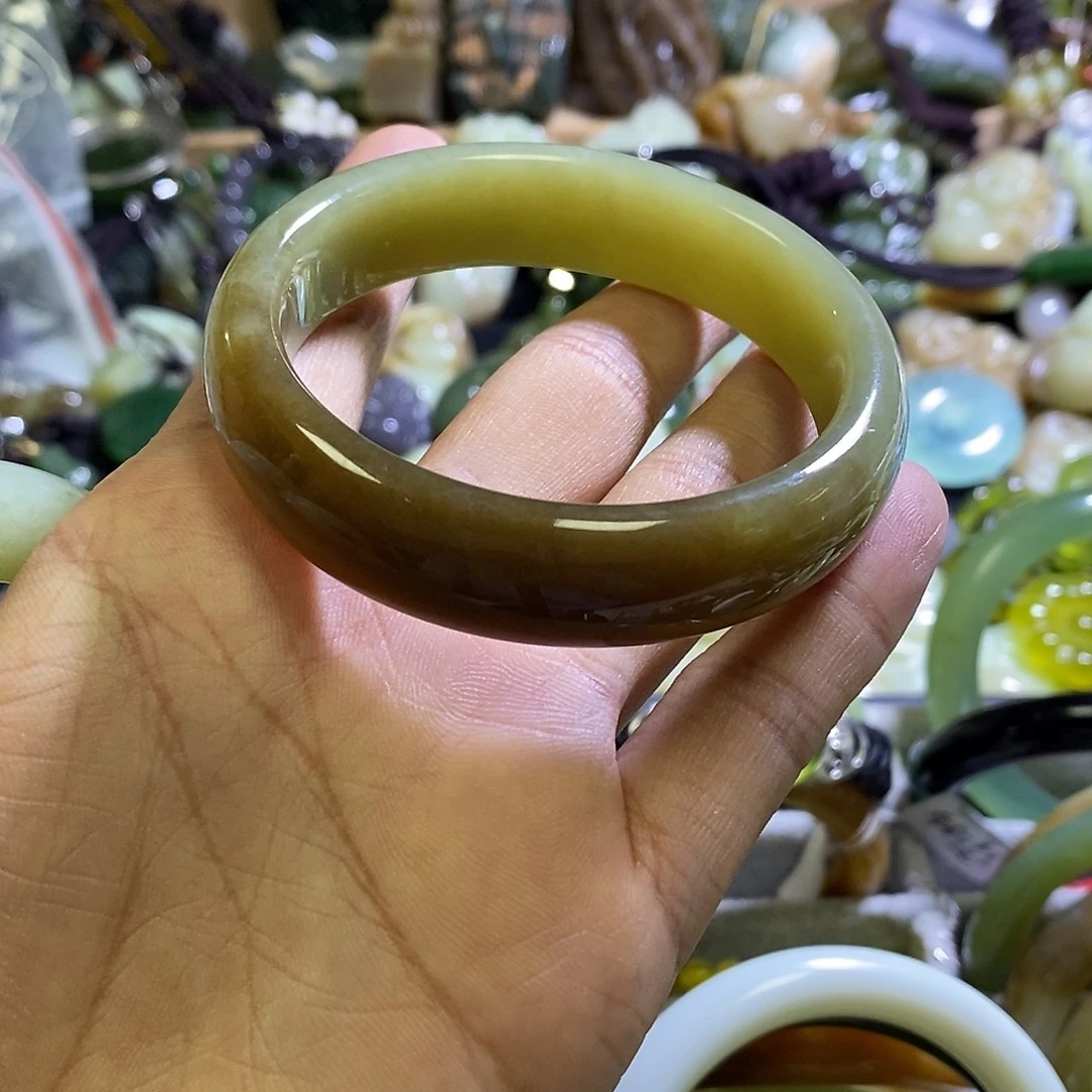 未镶嵌手镯和田玉55-56口径