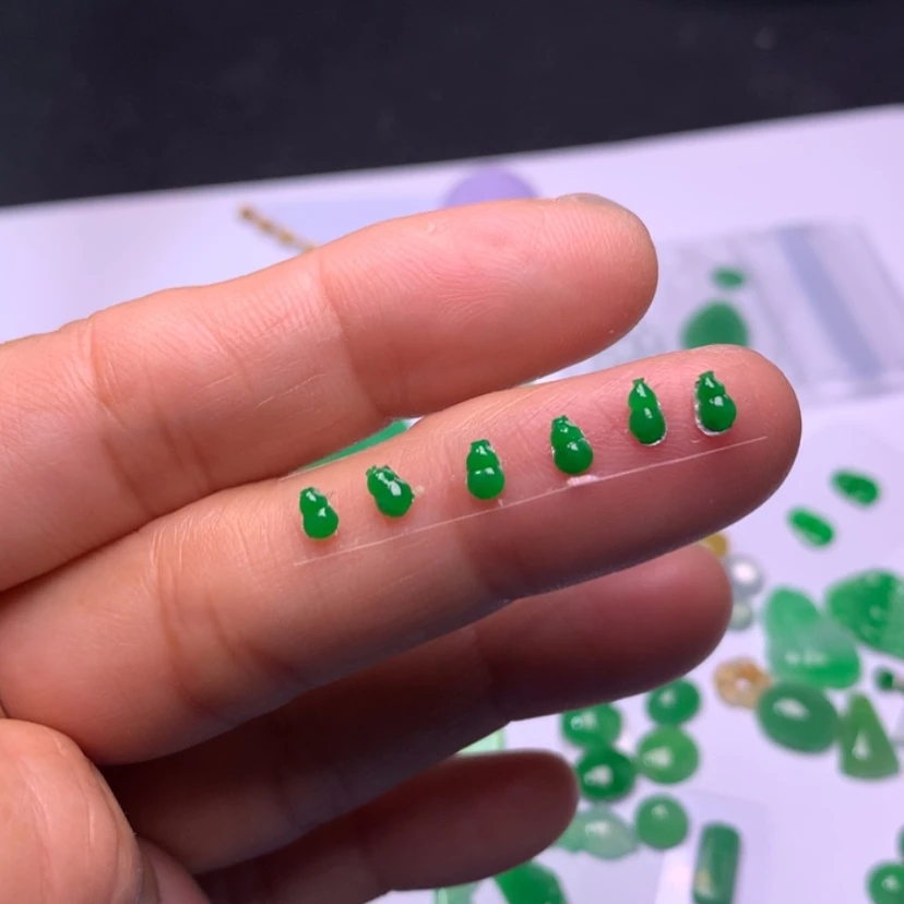 【闪购商品】翡翠颈饰未镶嵌博****8葫芦