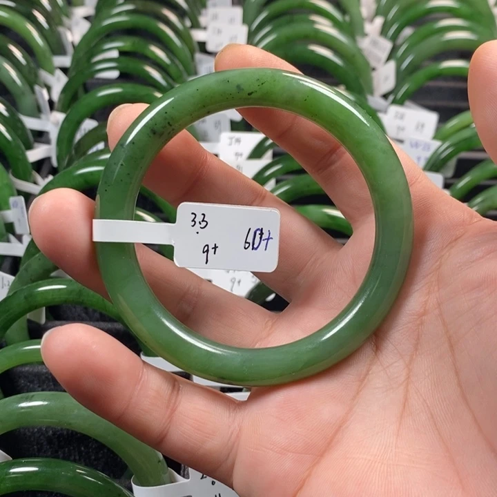 和田玉（碧玉）手镯未镶嵌60+