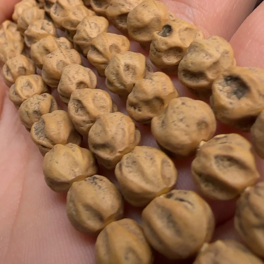 K***e吊坠柏香籽/百香籽