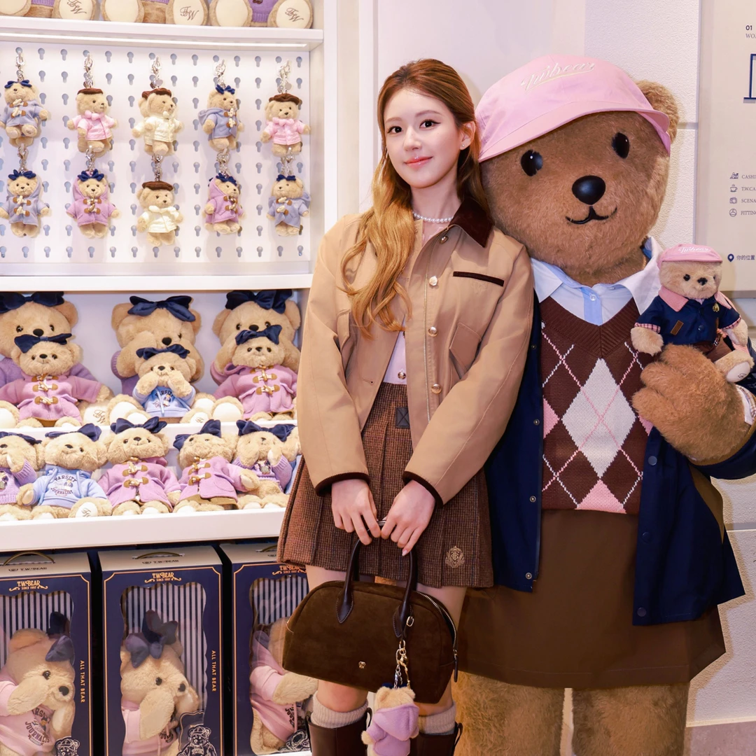 赵露思明星同款2025秋季新款学院巴恩风外套夹克百褶裙套装