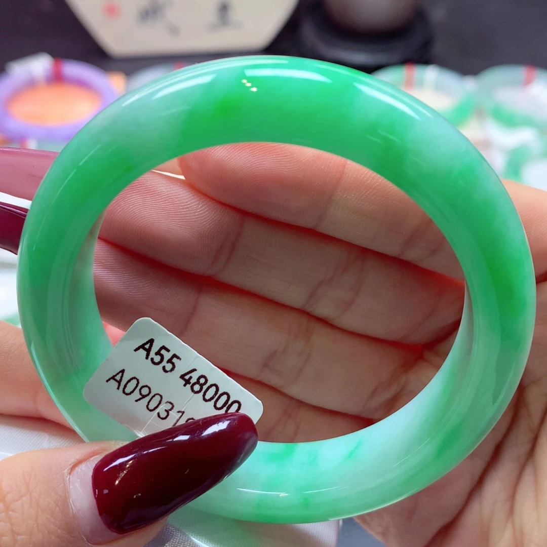 翡翠手镯未镶嵌正圈60号66