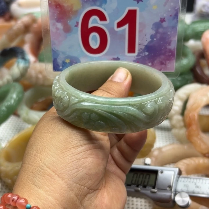 未镶嵌手镯石英岩玉