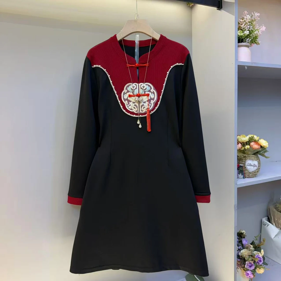 秋冬季新款时尚收腰显瘦气质民族风拼接连衣裙女