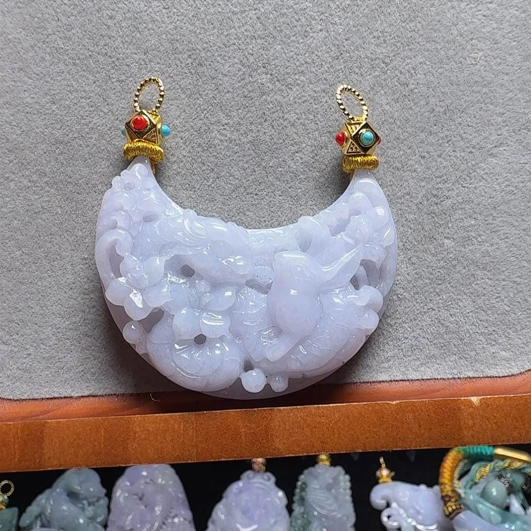 吊坠(赠链)未镶嵌翡翠