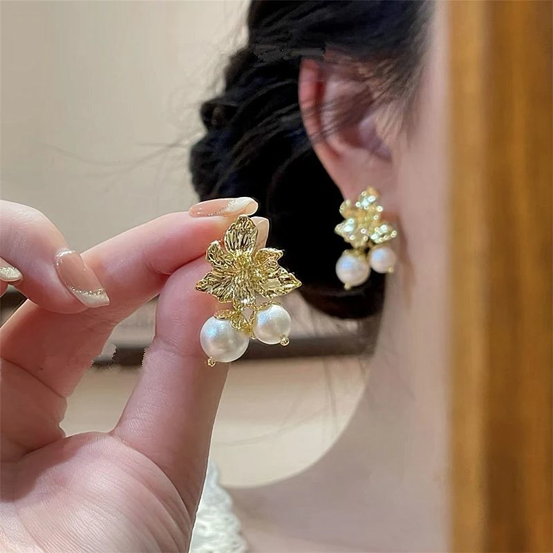 铜合金耳饰 复古轻奢设计高级感耳钉气质显贵气精致女N3916