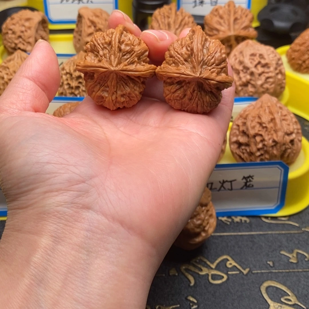 吊坠文玩核桃三棱