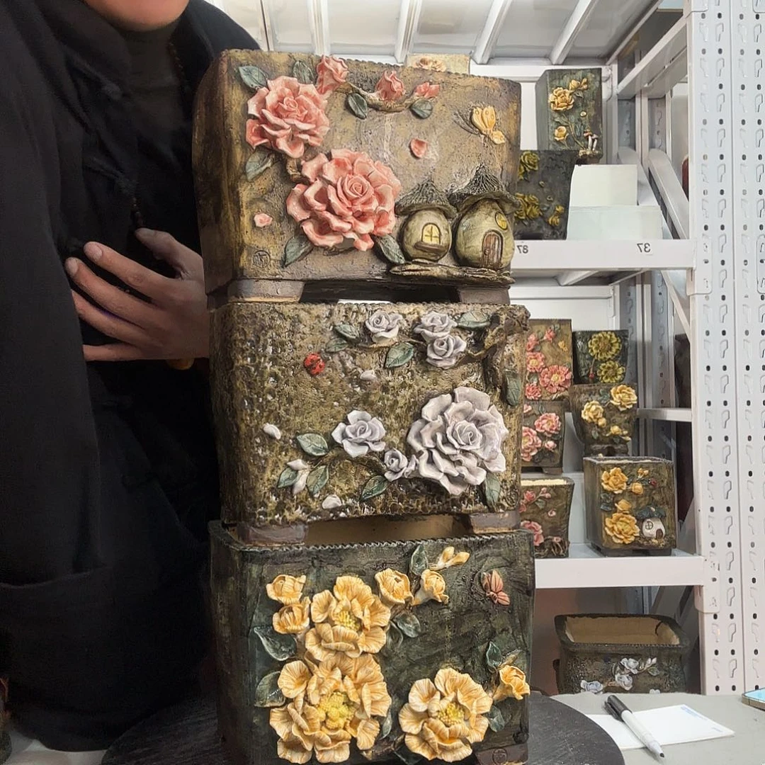 红陶以*青默花器花盆