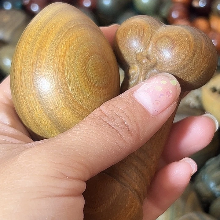 蓝***焰木阿根廷绿檀个性手把件一对