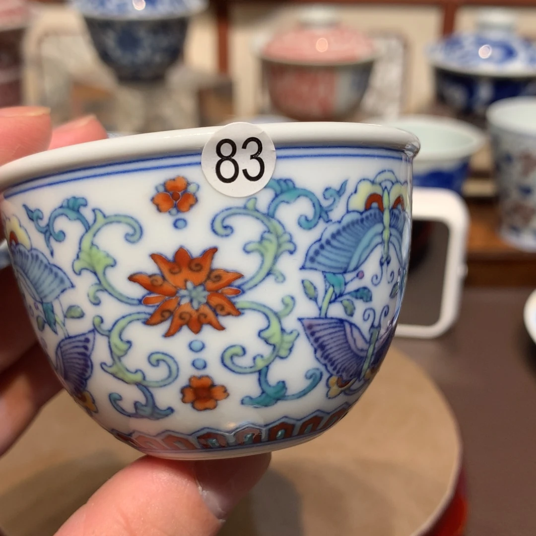 葉***生83斗彩团蝶主人杯cl116