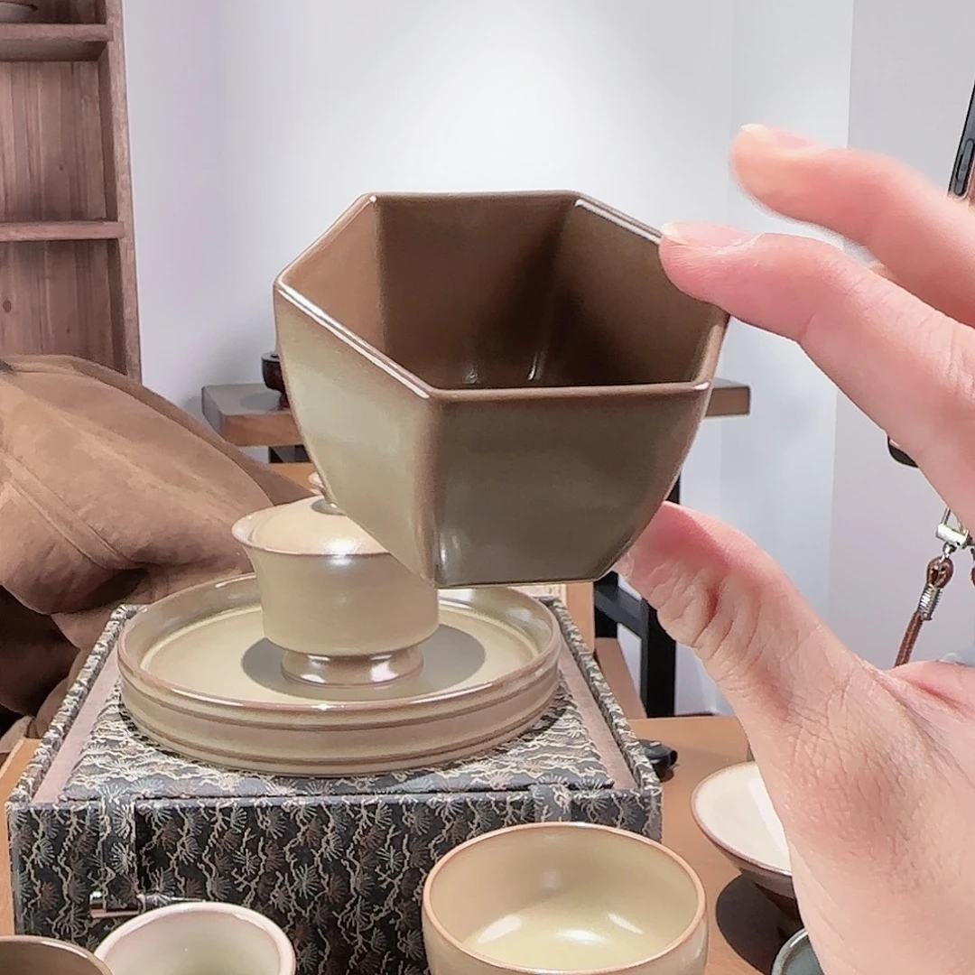 摆件瓷直壁小六方杯