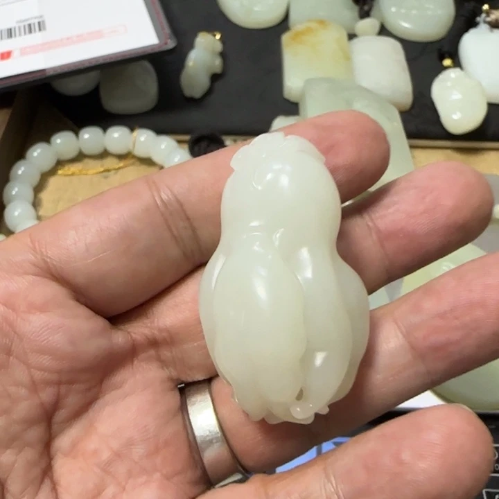 王***y未镶嵌和田玉挂件