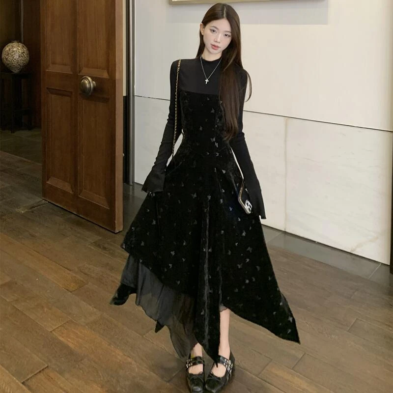 大码女装胖mm秋冬赫本风不规则设计韩系连衣裙丝绒收腰针织小黑裙