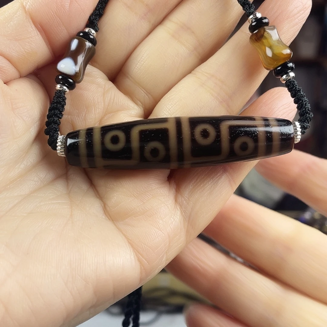 玛瑙/玉髓合金颈饰黑金