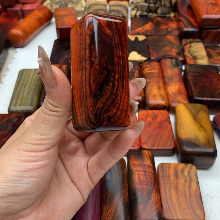 交趾黄檀（大红酸枝）还**会