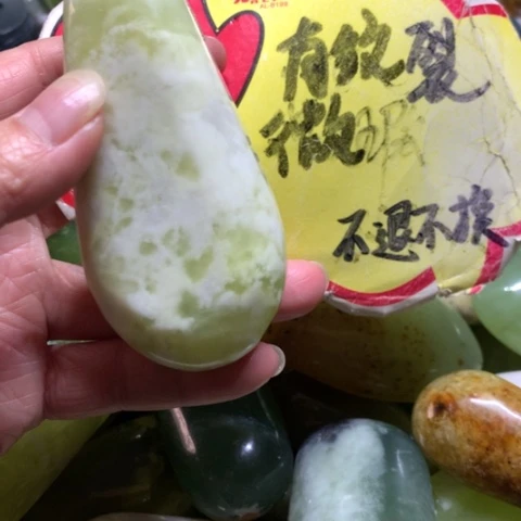 蛇纹石玉未镶嵌手把件