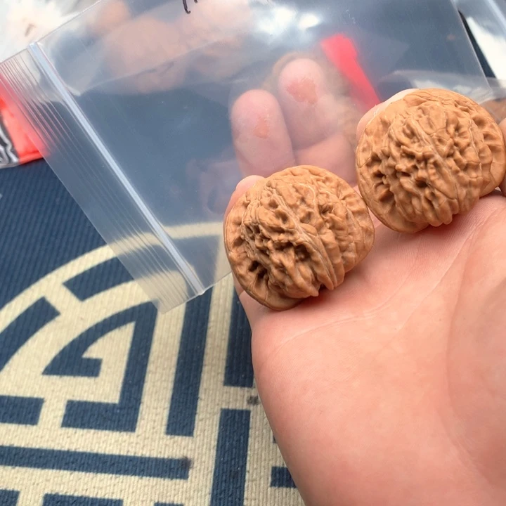 文玩核桃吊坠41四座楼168