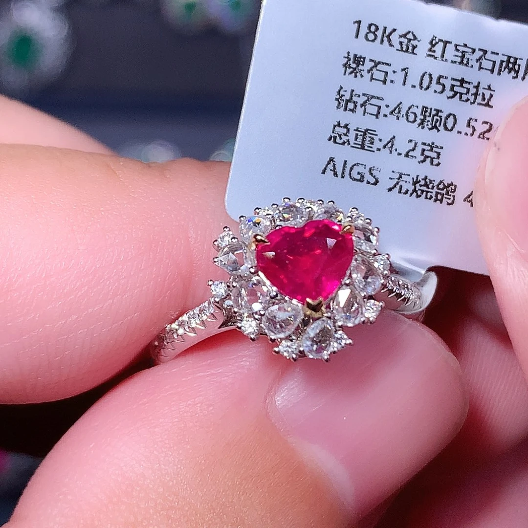 红宝石18K金镶嵌戒指