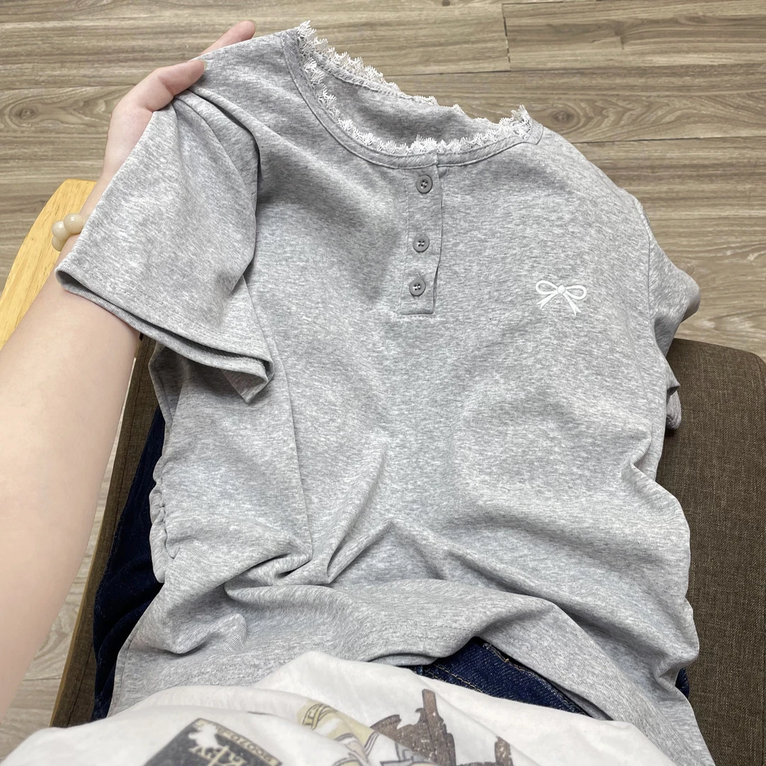 特大码200斤日系独特蕾丝花边设计感正肩短袖t恤女夏显瘦百搭上衣