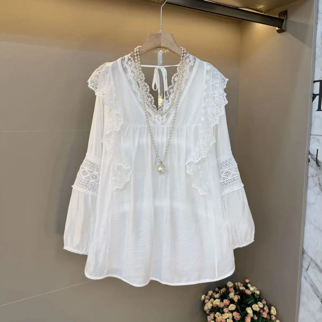 夏季新款法式蕾丝镂空V领荷叶边上衣女时尚宽松百搭衬衫蕾丝边