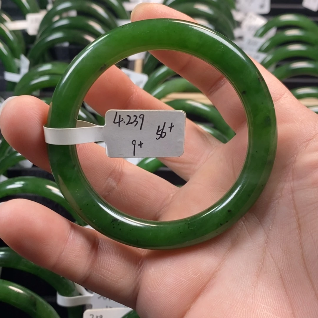 和田玉（碧玉）未镶嵌手镯56