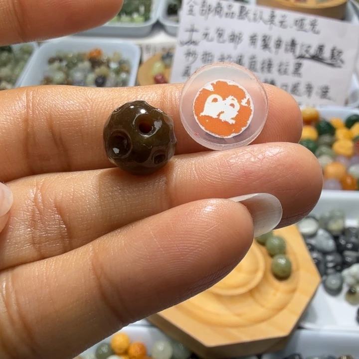 和田玉未镶嵌珠宝奇石