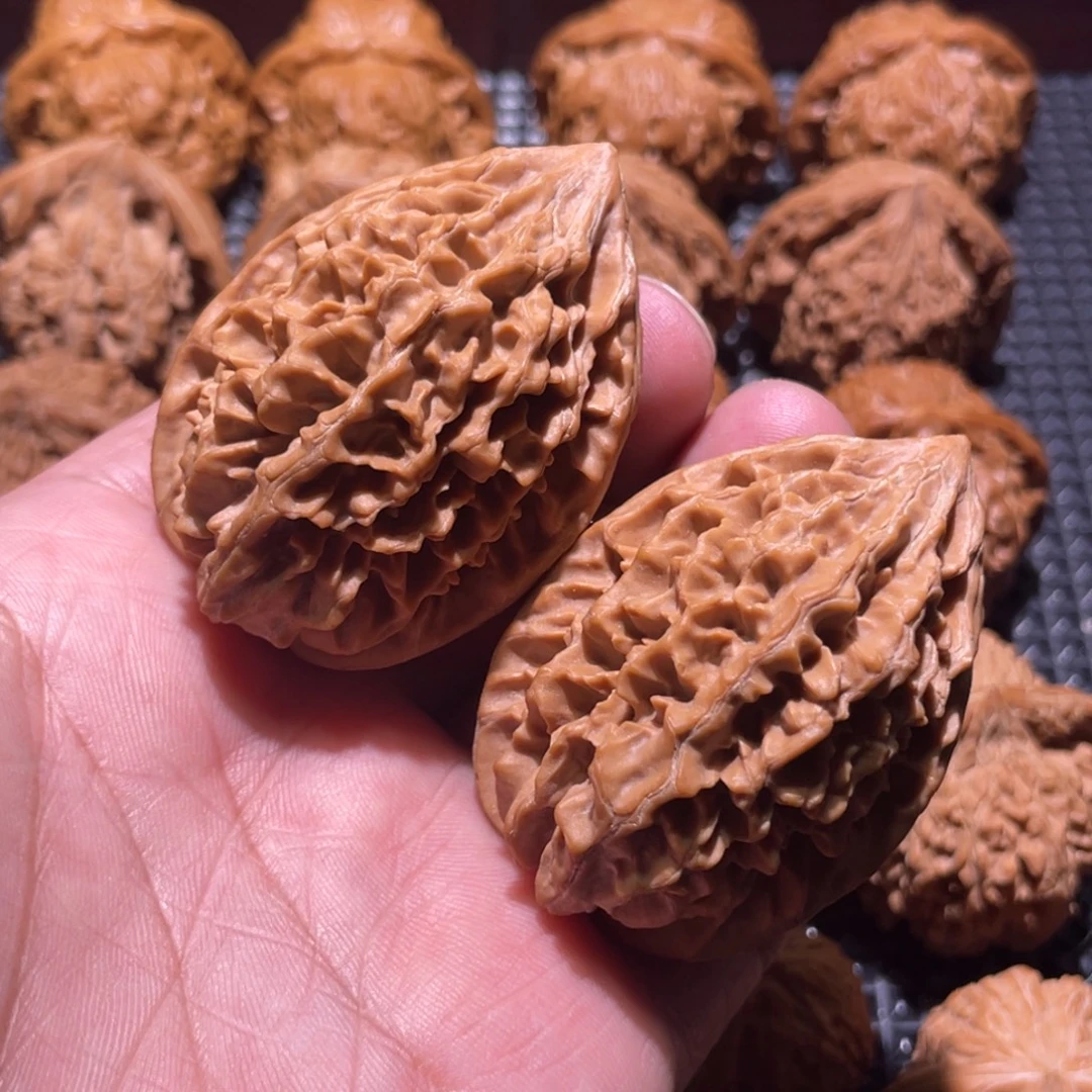 人***欢文玩核桃吊坠39全品招米鼠