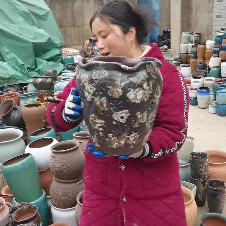 红陶口26高30瑕疵掉耳朵