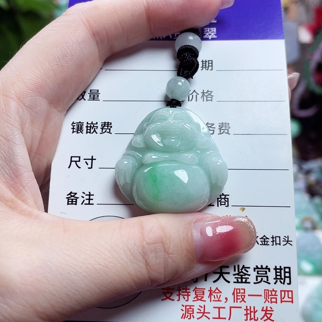 ℳ****翡翠未镶嵌颈饰佛公