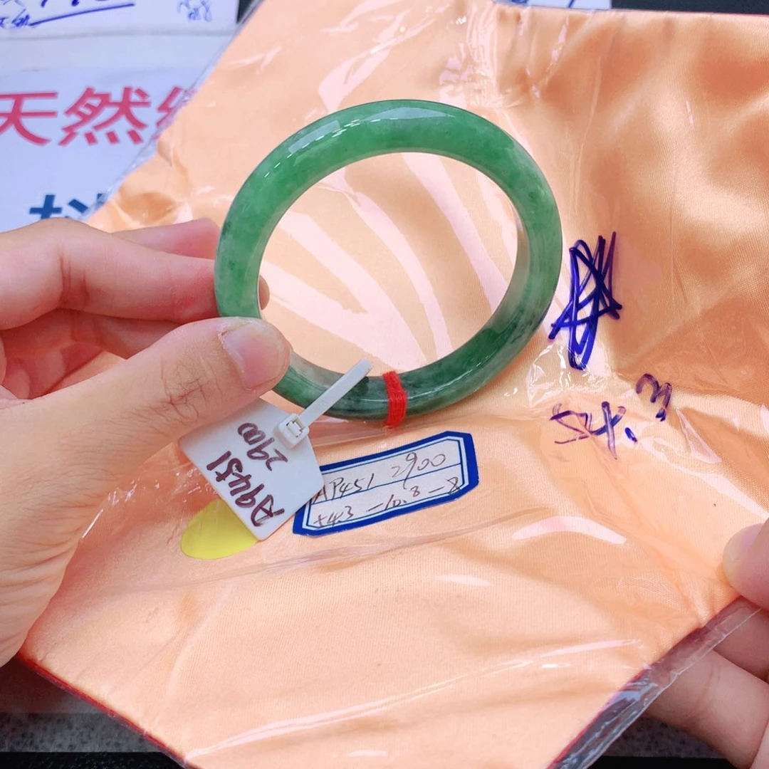 未镶嵌手镯翡翠翡翠