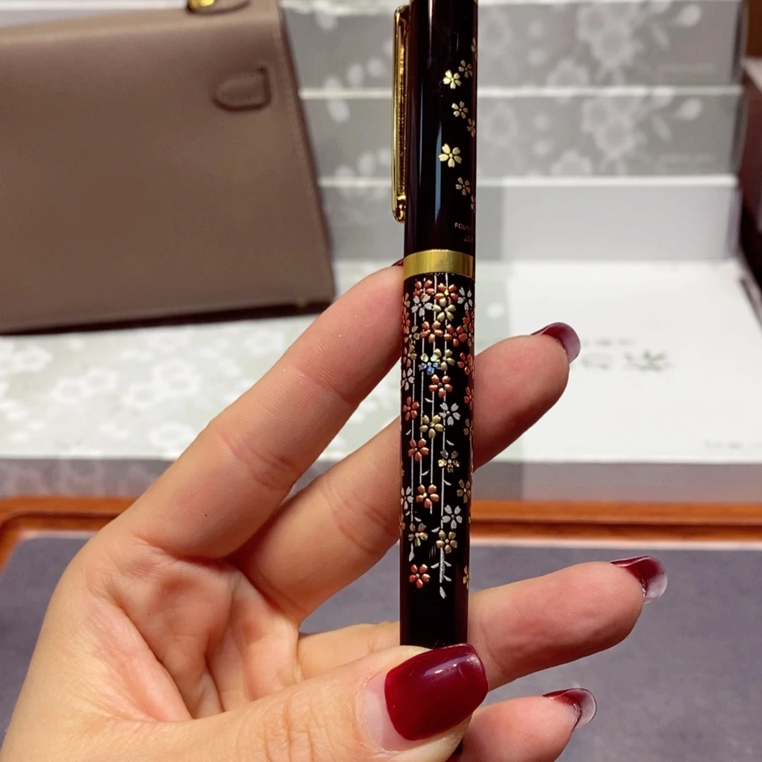 如图所示 观兰器物