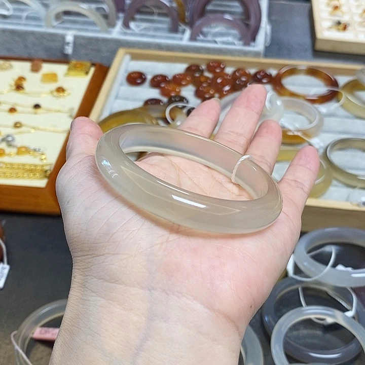 沫***未镶嵌玛瑙/玉髓珠宝半成品