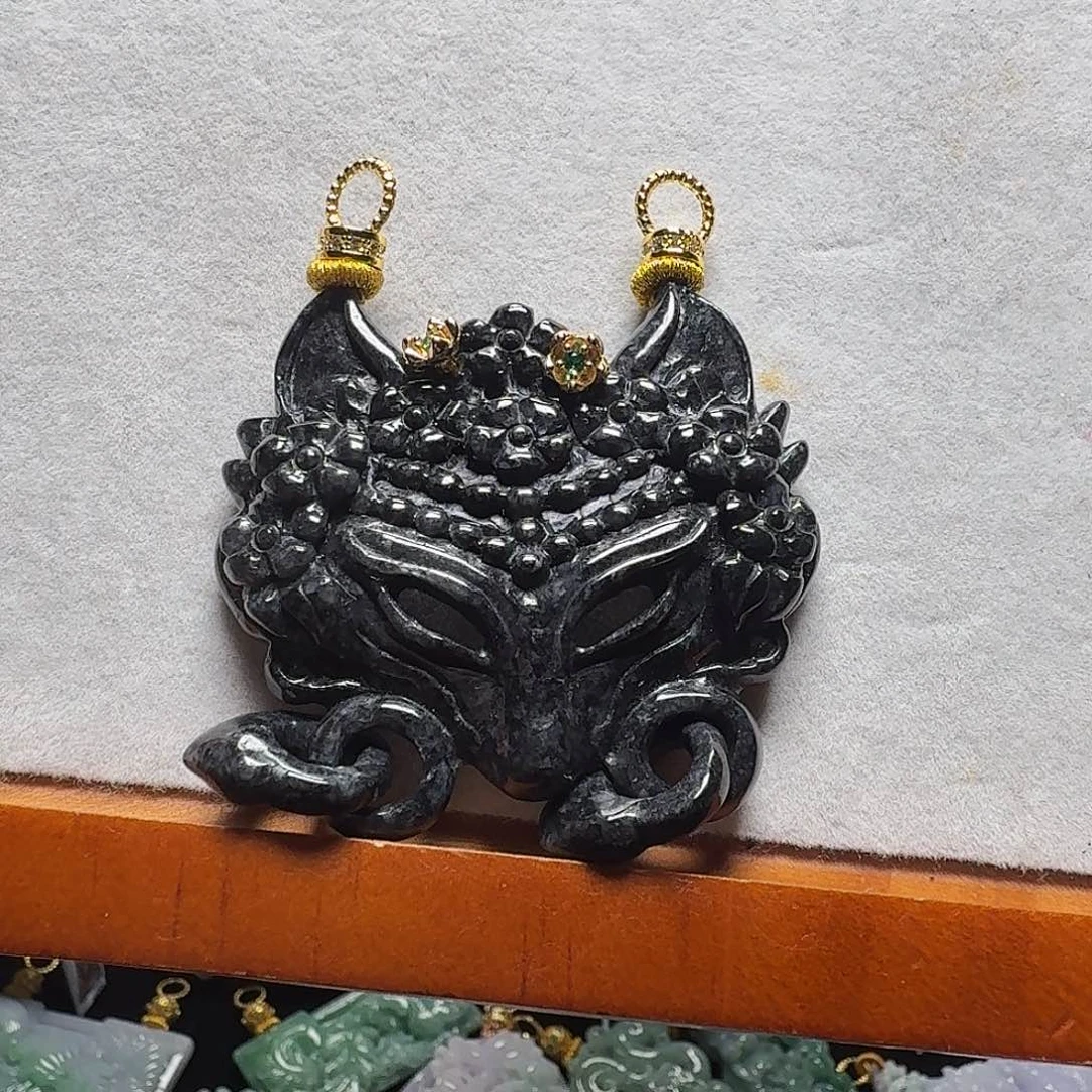 吊坠(赠链)未镶嵌翡翠