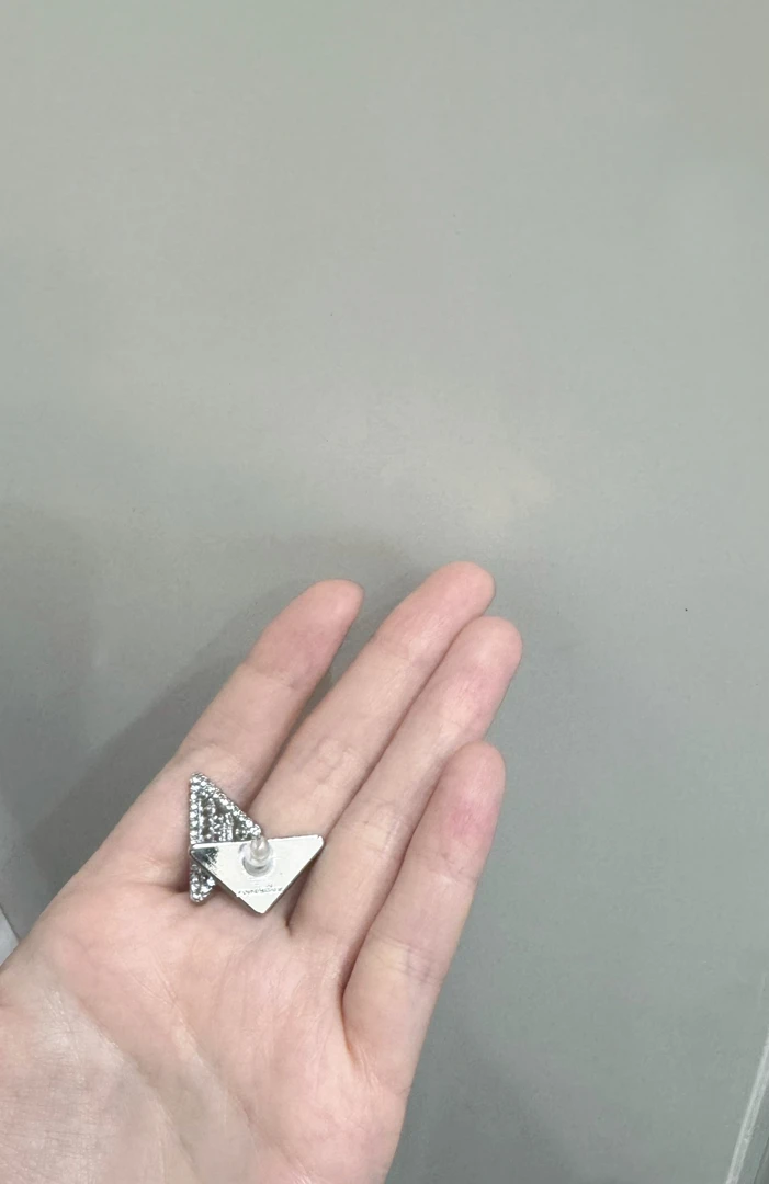 铜合金锆石耳饰 【幸运三角】P家欧美高级感十足甜酷日常百搭耳钉