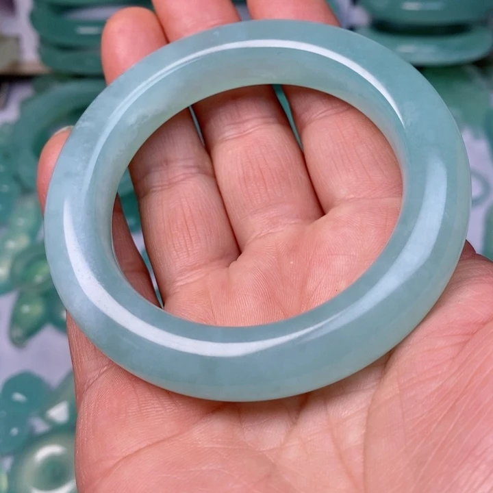 蛇纹石玉未镶嵌玉镯