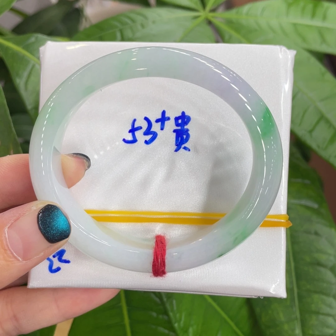 翡翠手镯未镶嵌缅甸天然翡翠