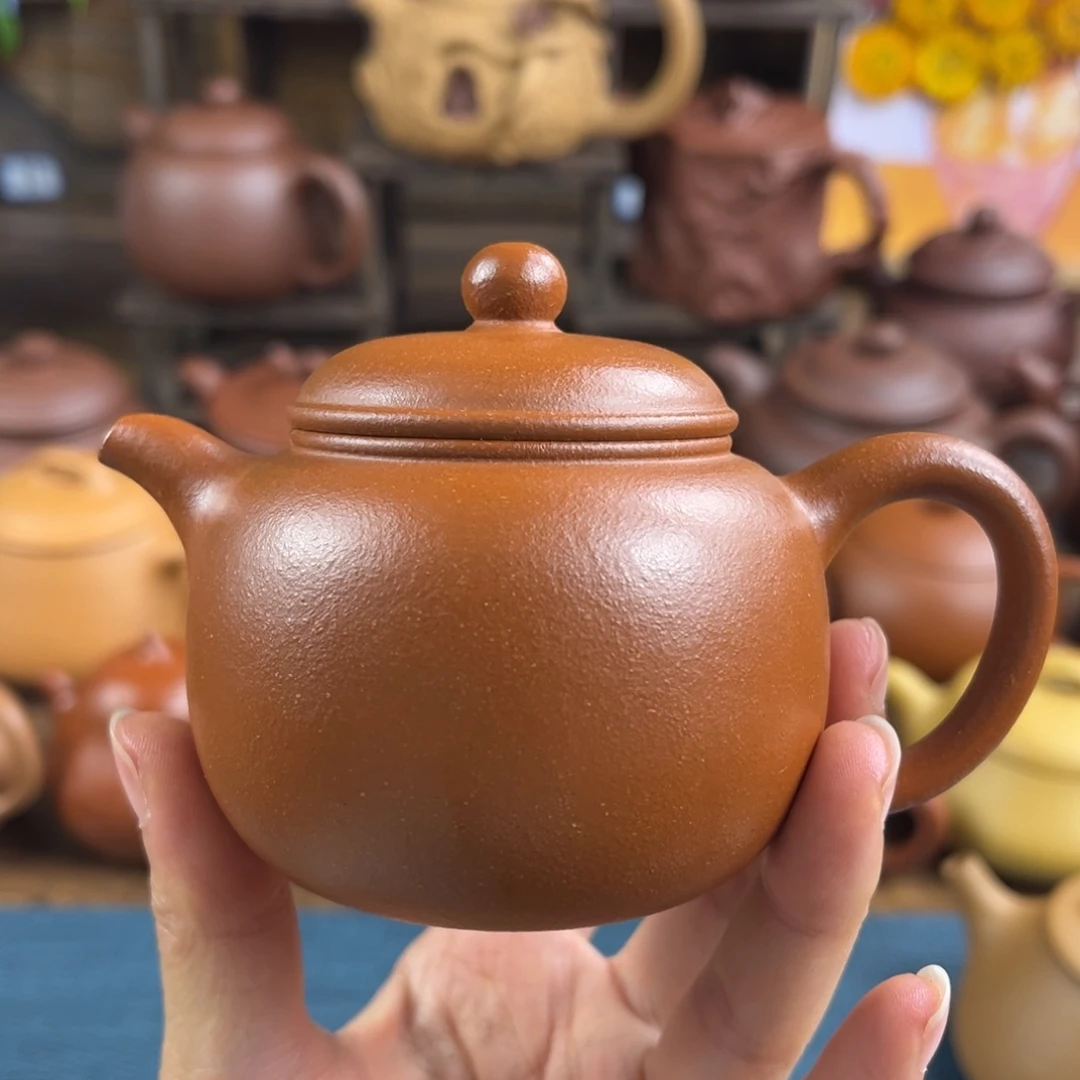 紫砂茶壶手工制作工艺精湛