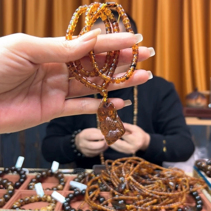 琥珀裸石未镶嵌用****9抚顺2222