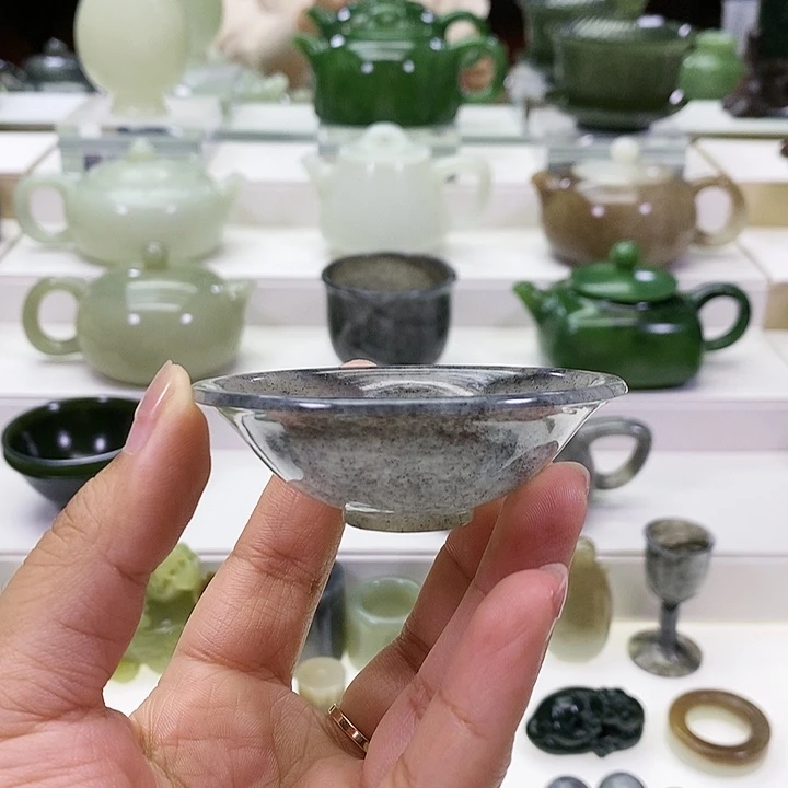 未镶嵌和田玉挂件^*^杯子