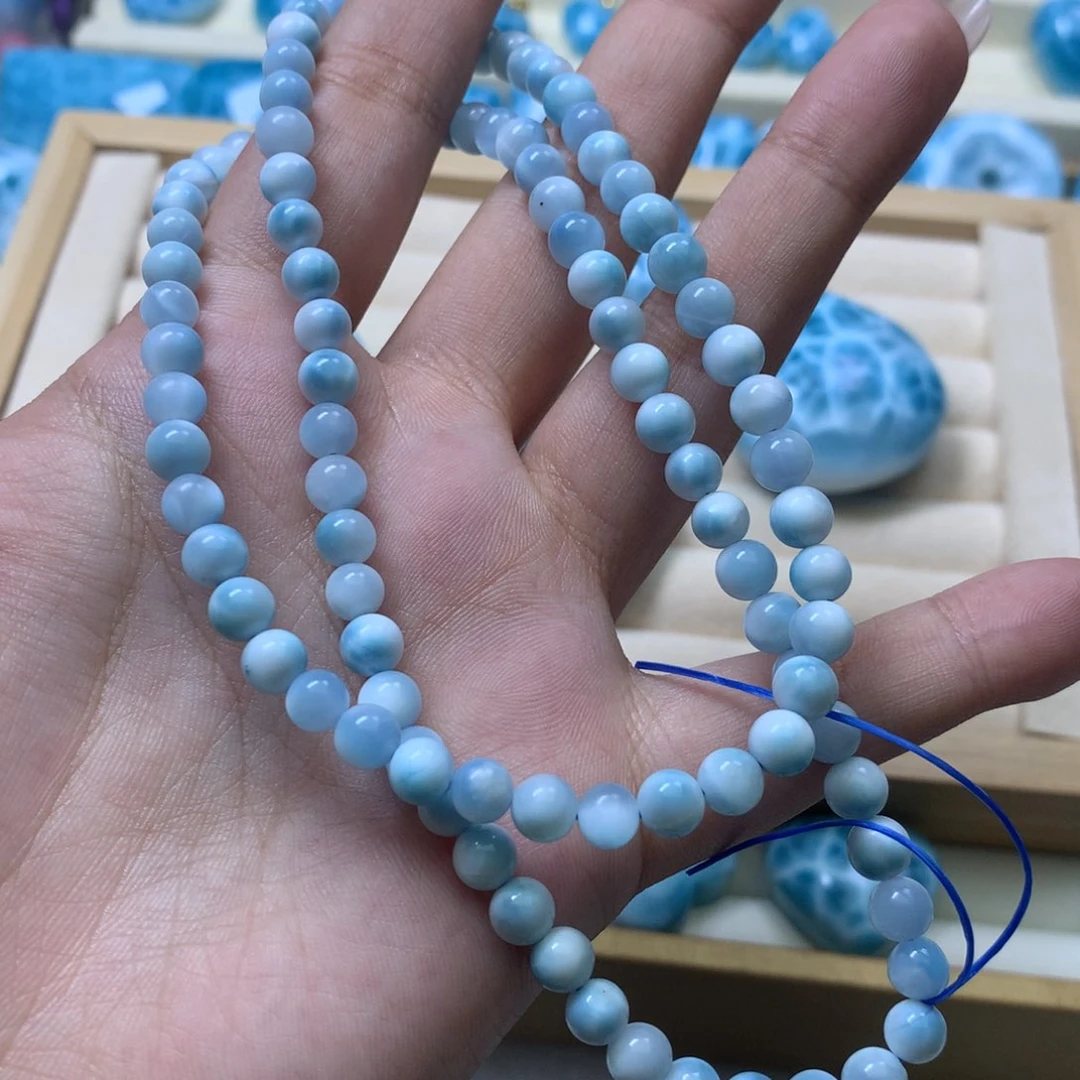 针钠钙石（海纹石）未镶嵌手链还***呢